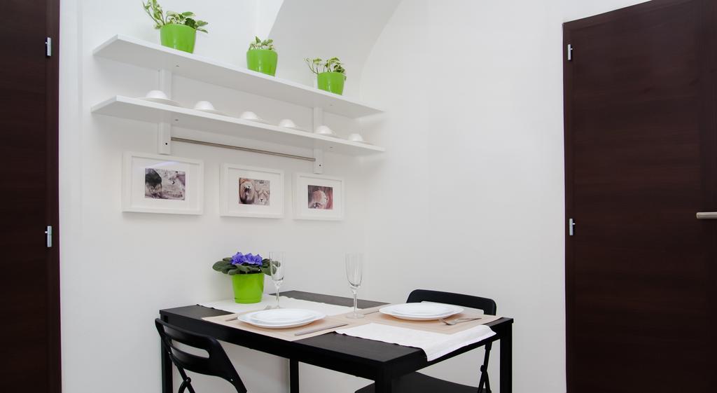 Leo Apartment Bratislava Exterior photo